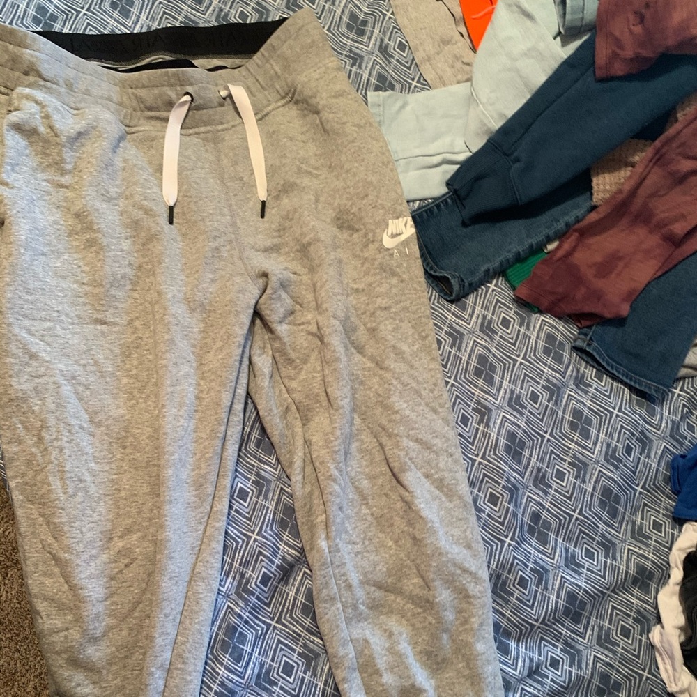 Nike joggers with band